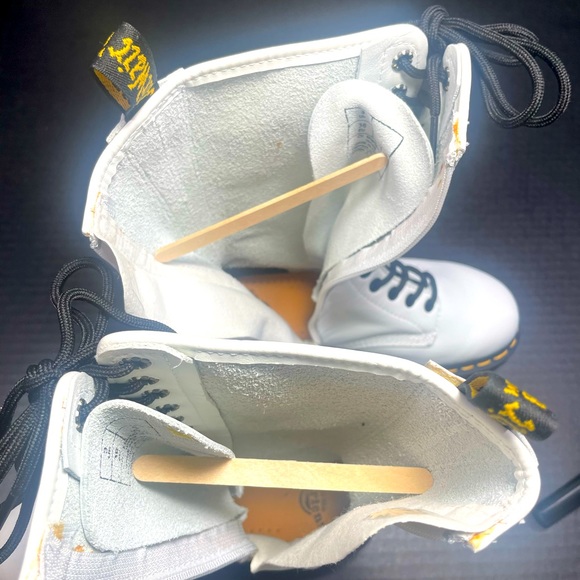 NWOB VTG Dr Martens 14 hole Tall White Boots UK 3=US 5-6 Lace up/Zip PRICE FIRM - Picture 13 of 16